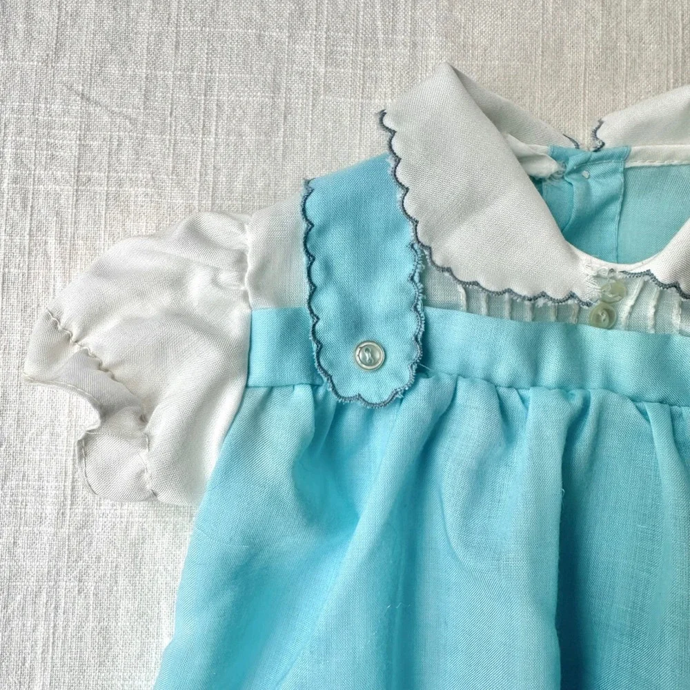 Vintage 1950s Doll Dress Blue Embroidered Floral Scalloped Puff Sleeve 8-10 inch